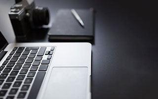 奥赖利梅开二度 曼城战胜阿森纳收获联赛杯冠军