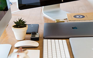 奥赖利梅开二度 曼城战胜阿森纳收获联赛杯冠军